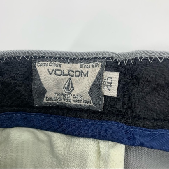 Volcom Casual Shorts - Picture 4 of 5